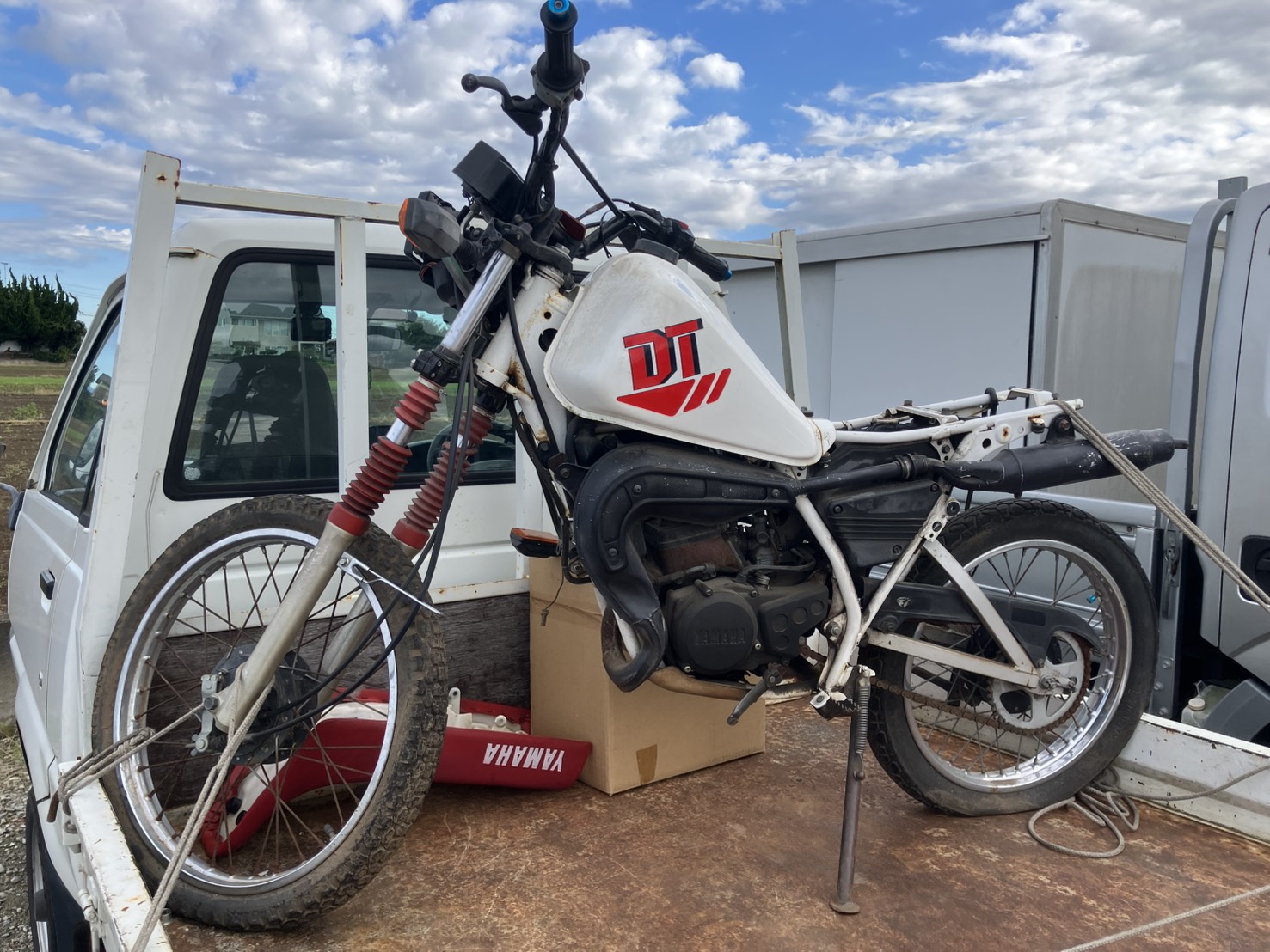 茨城県かすみがうら市よりヤマハのDT50を無料でお引き取り致しました。